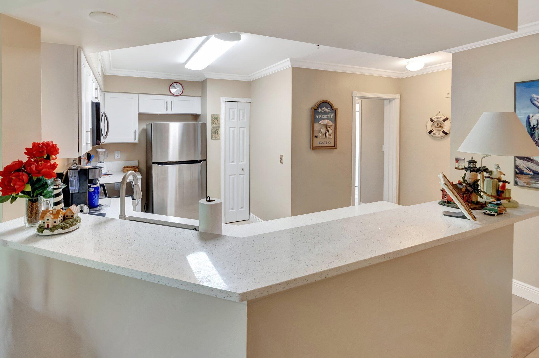 Hypoluxos Mariners Cay Co - Residential