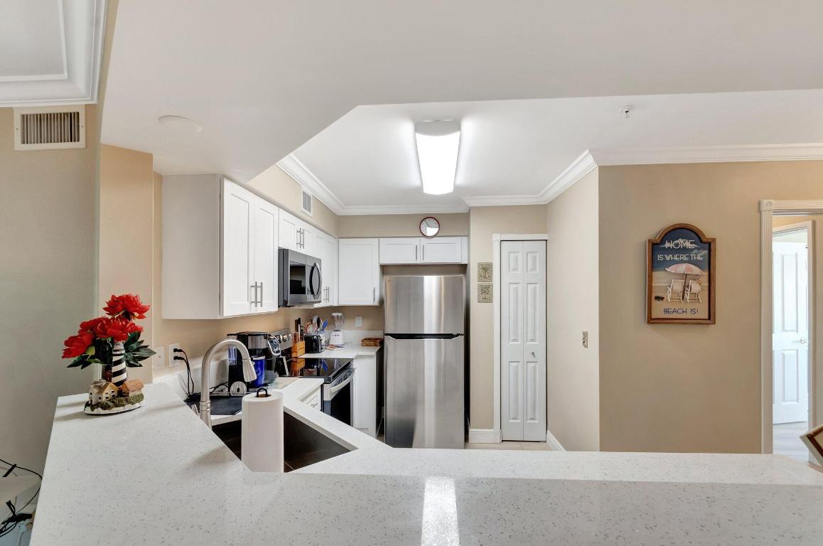 Hypoluxos Mariners Cay Condo - Residential