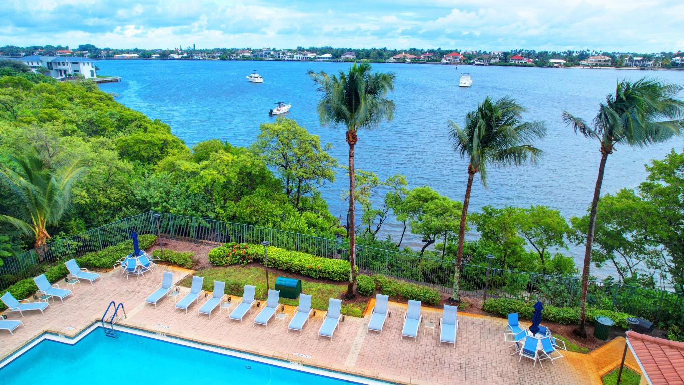 Hypoluxos Mariners Cay Condo - Residential