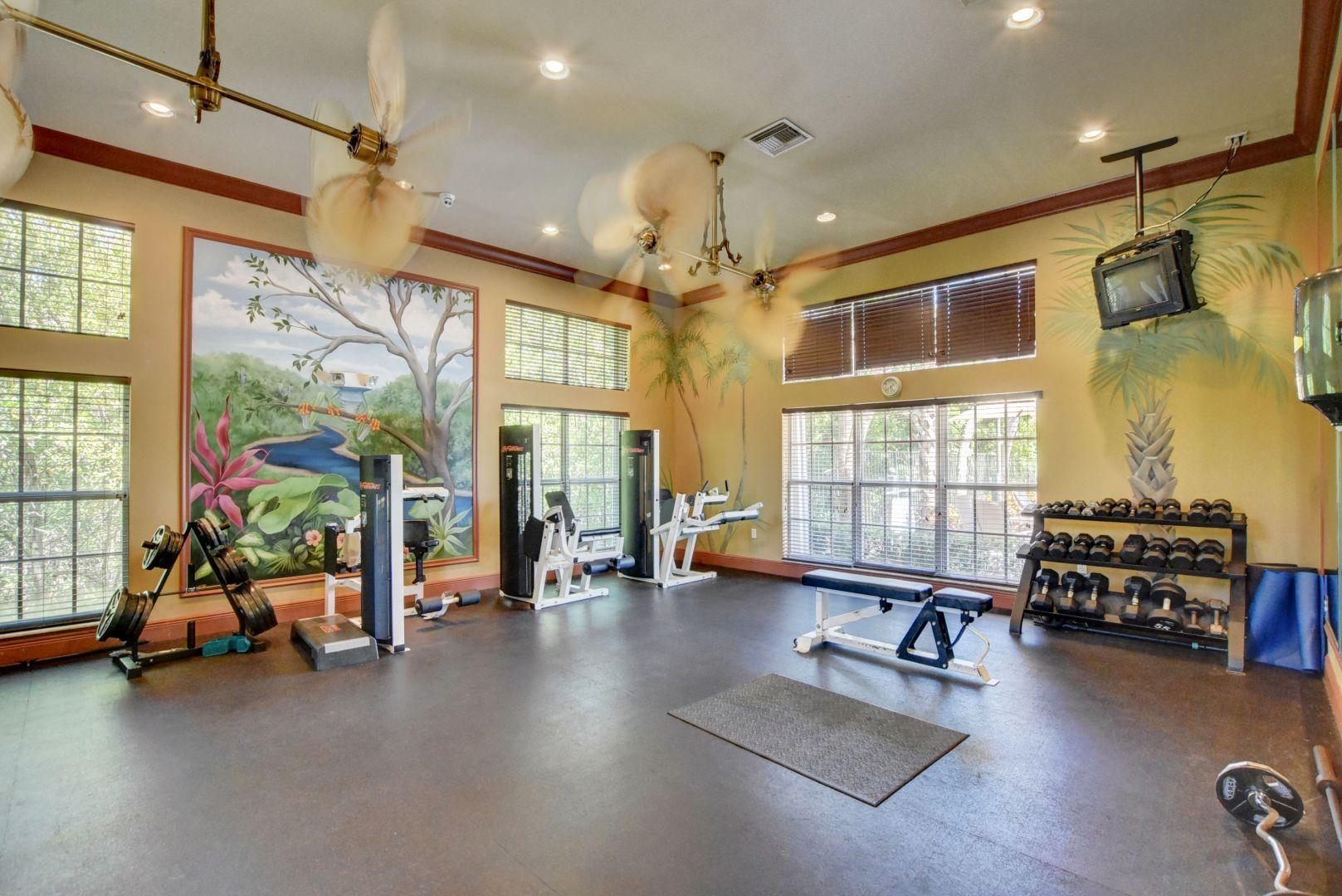 Hypoluxos Mariners Cay Co - Residential