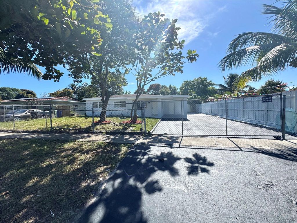 Photo of 1080 Carolina Avenue, Fort Lauderdale, FL 33312 (MLS # F10515027)