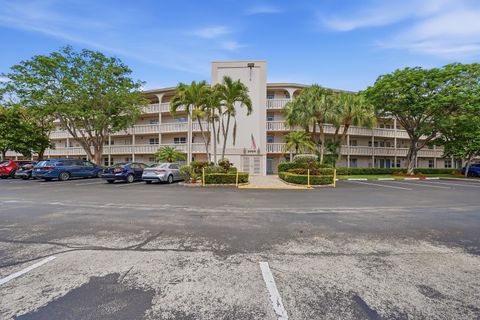 Tiny photo for 2006 Granada Drive #M3, Coconut Creek, FL 33066 (MLS # B26033165)
