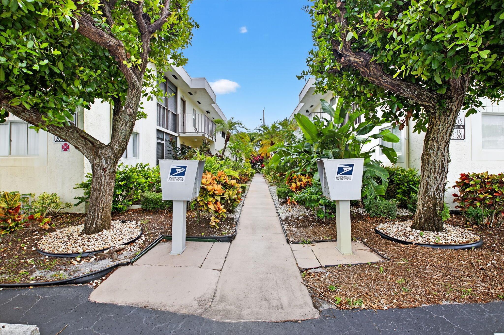 14905 Wedgefield Drive 201