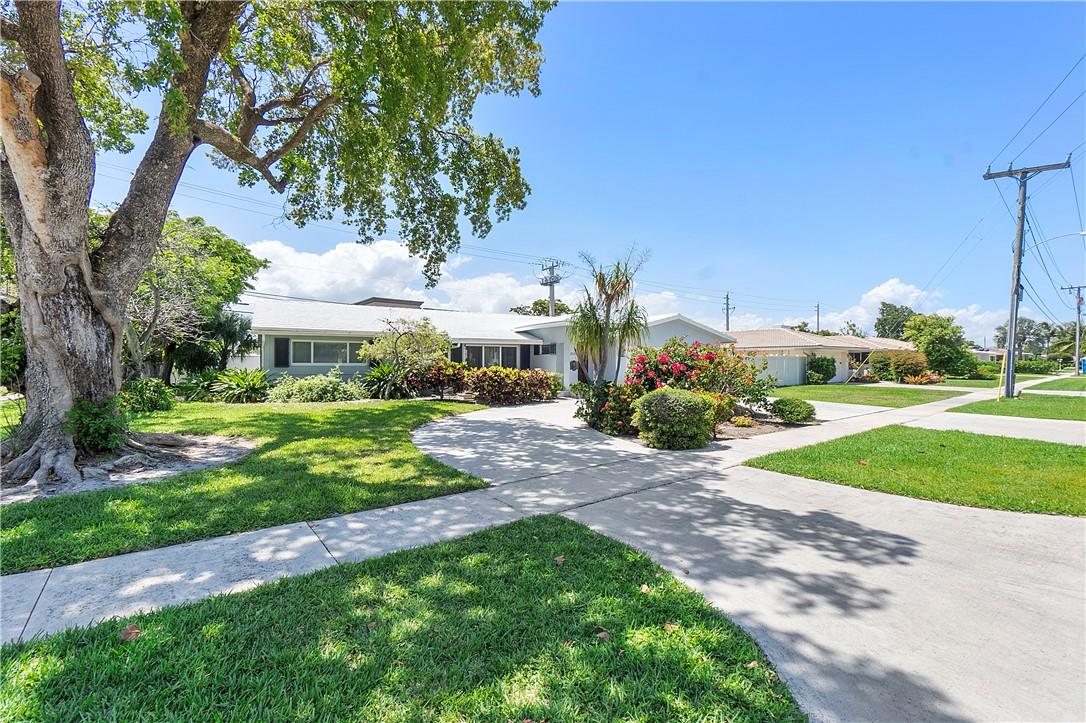 LAKE ROGERS ISLE - Residential