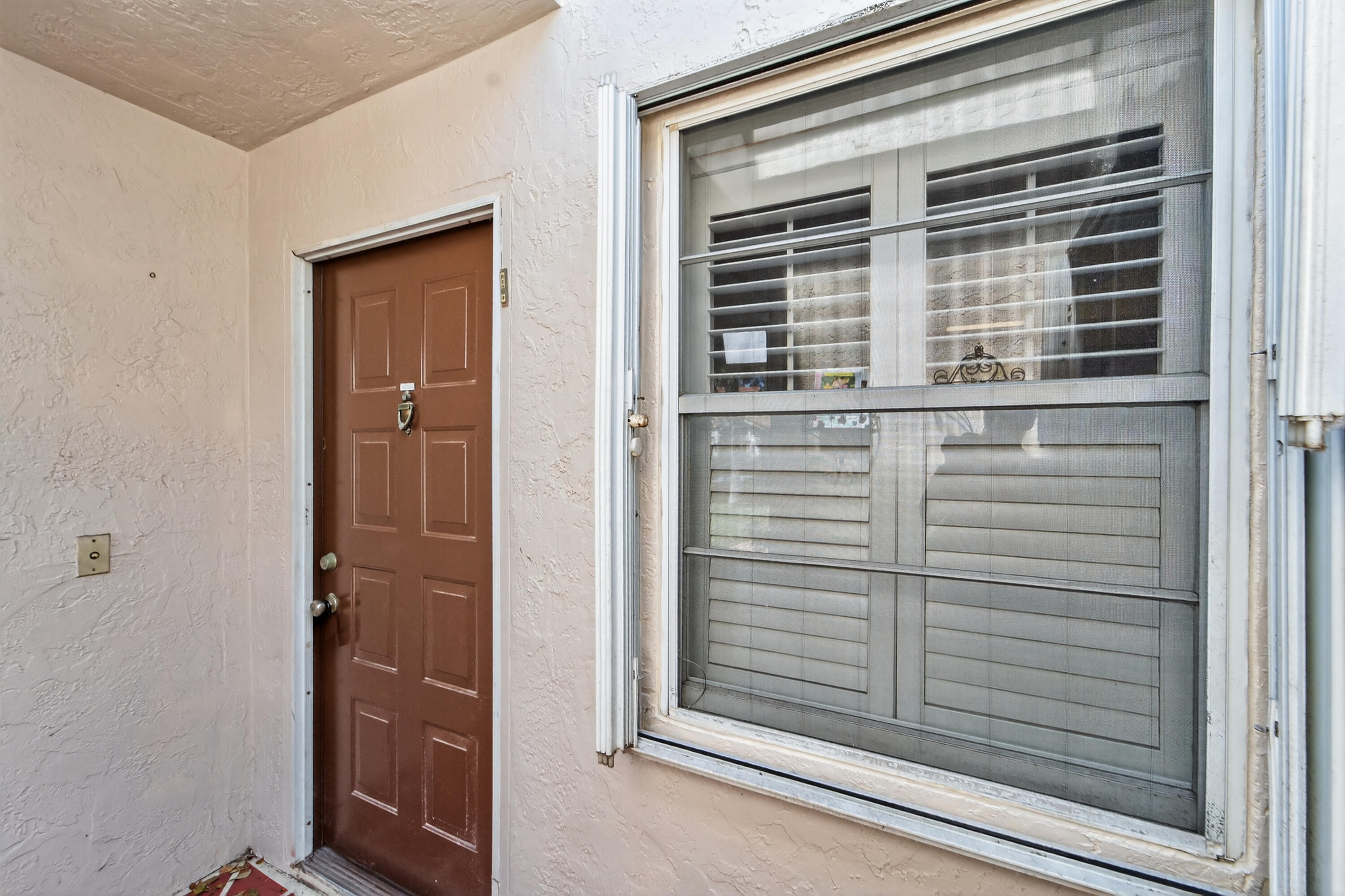 HUNTINGTON POINTE - Residential