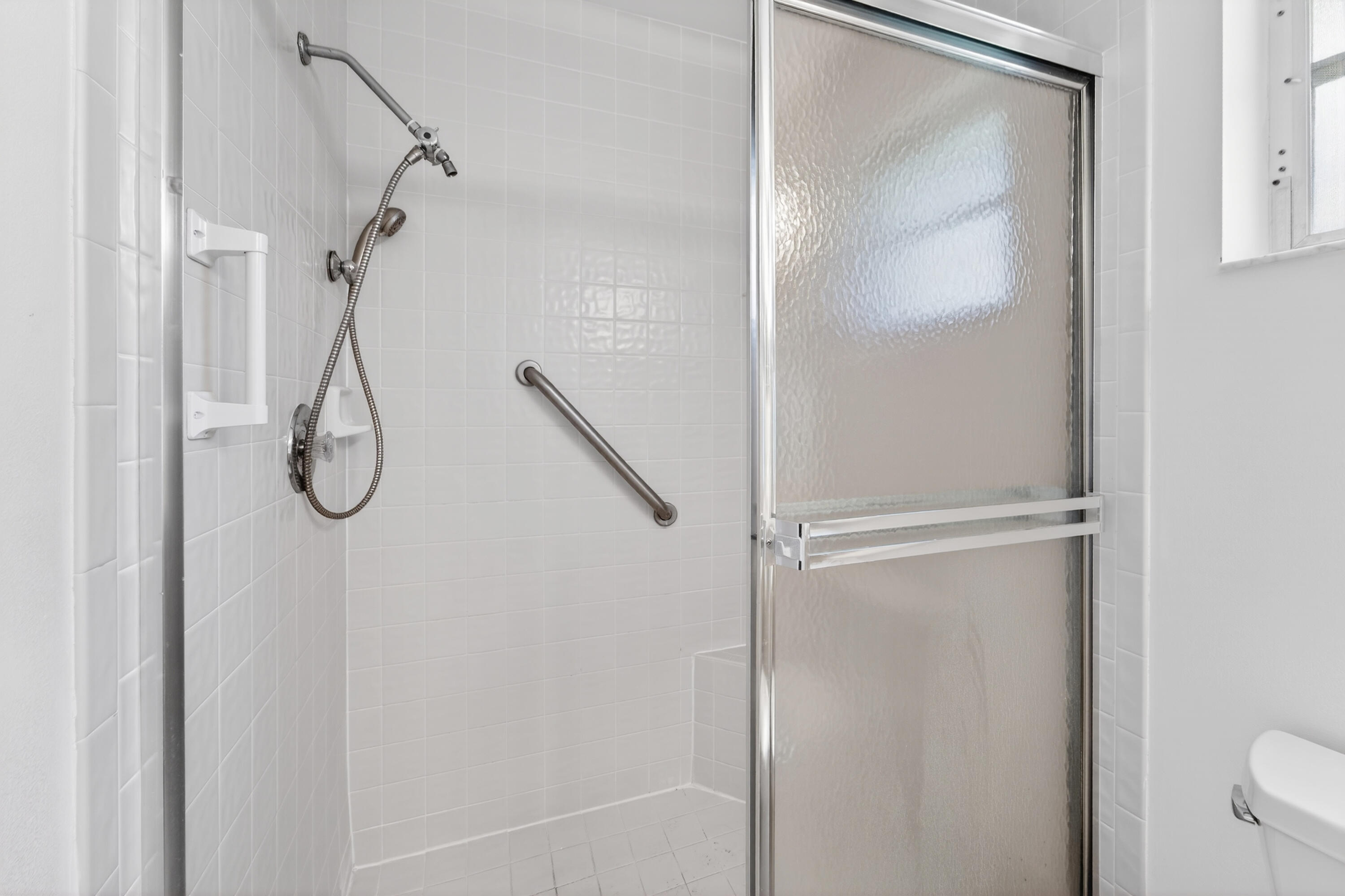 HUNTINGTON POINTE - Residential