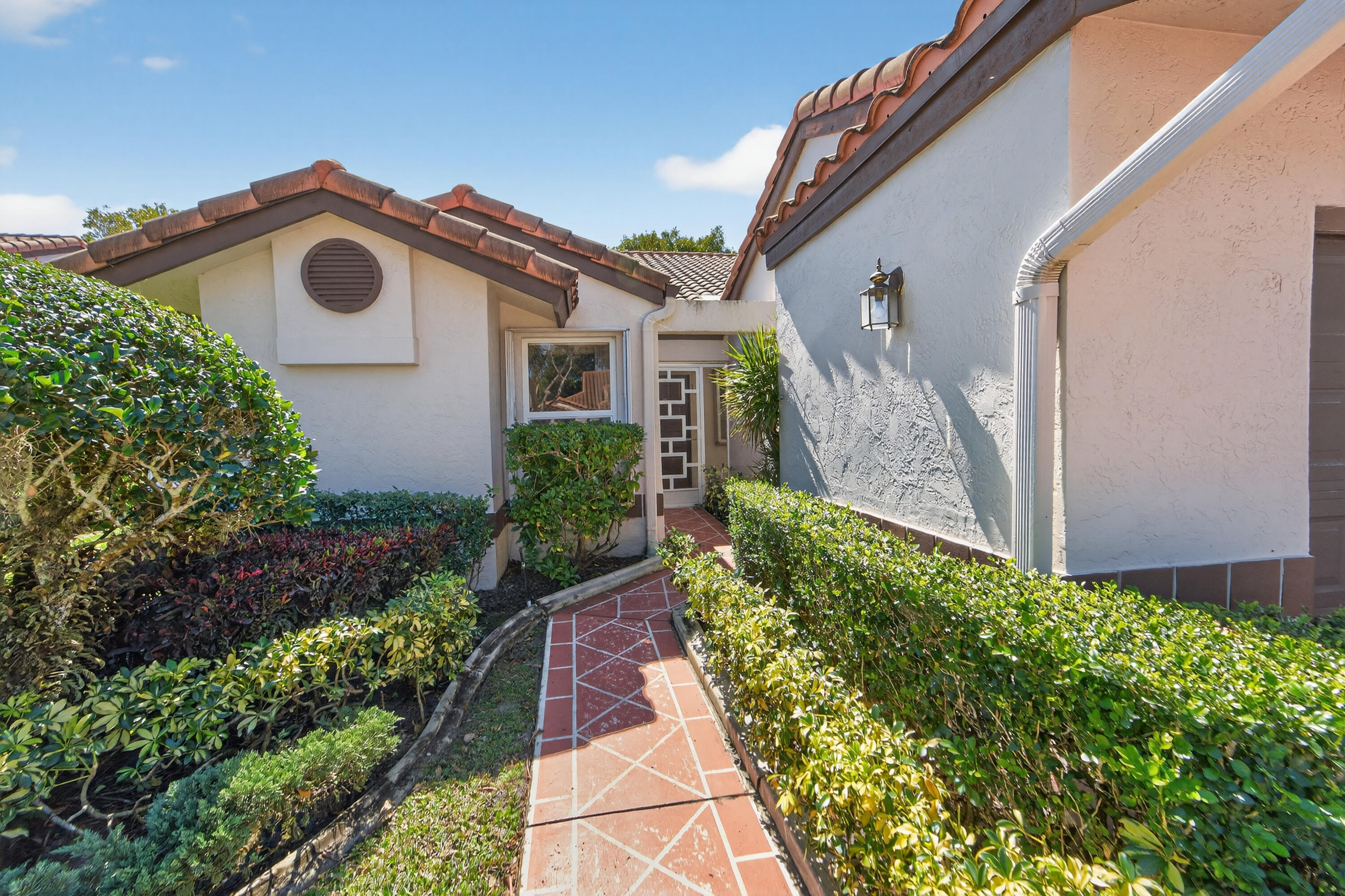 6045 Waldwick Circle