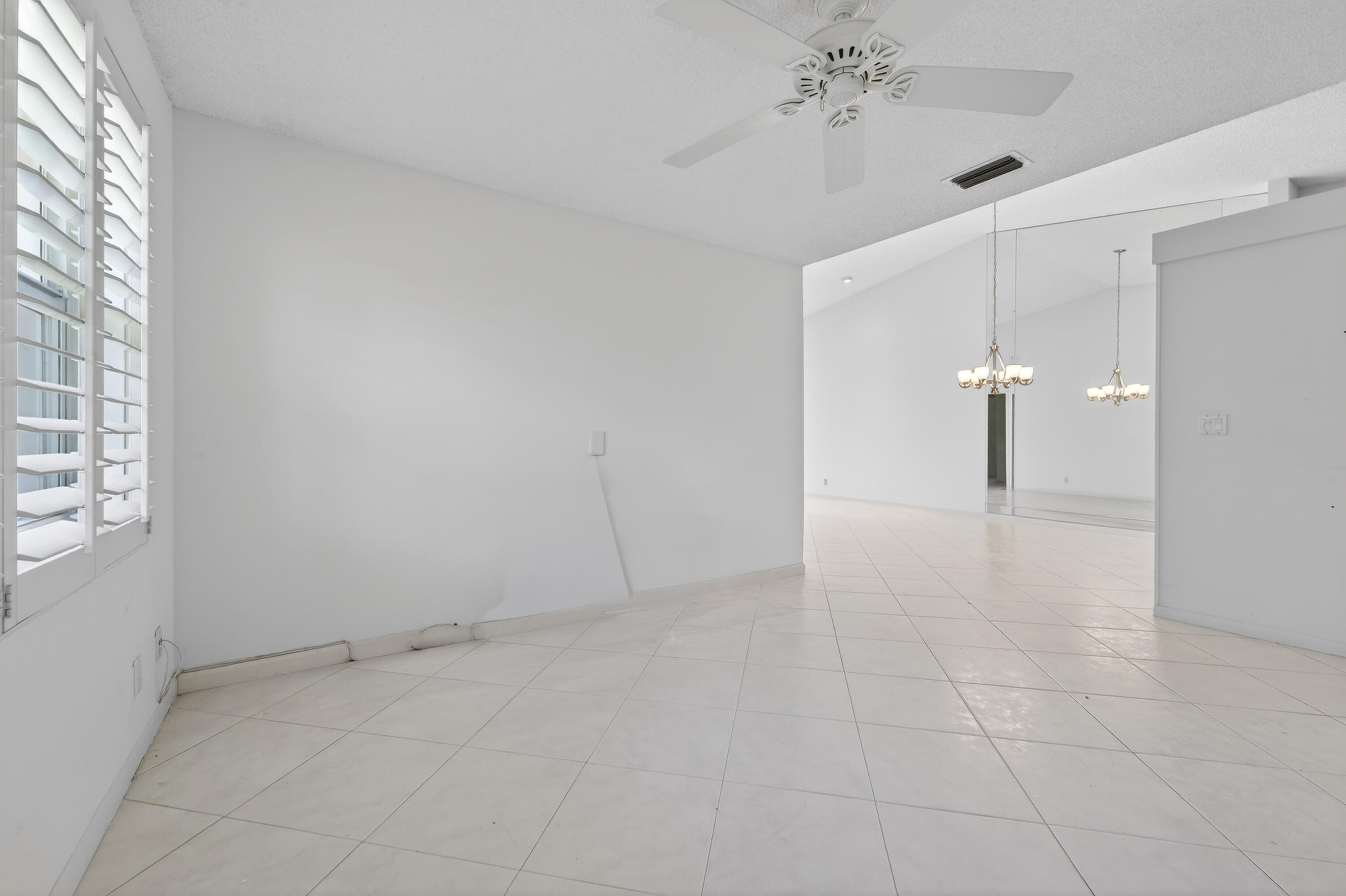 HUNTINGTON POINTE - Residential