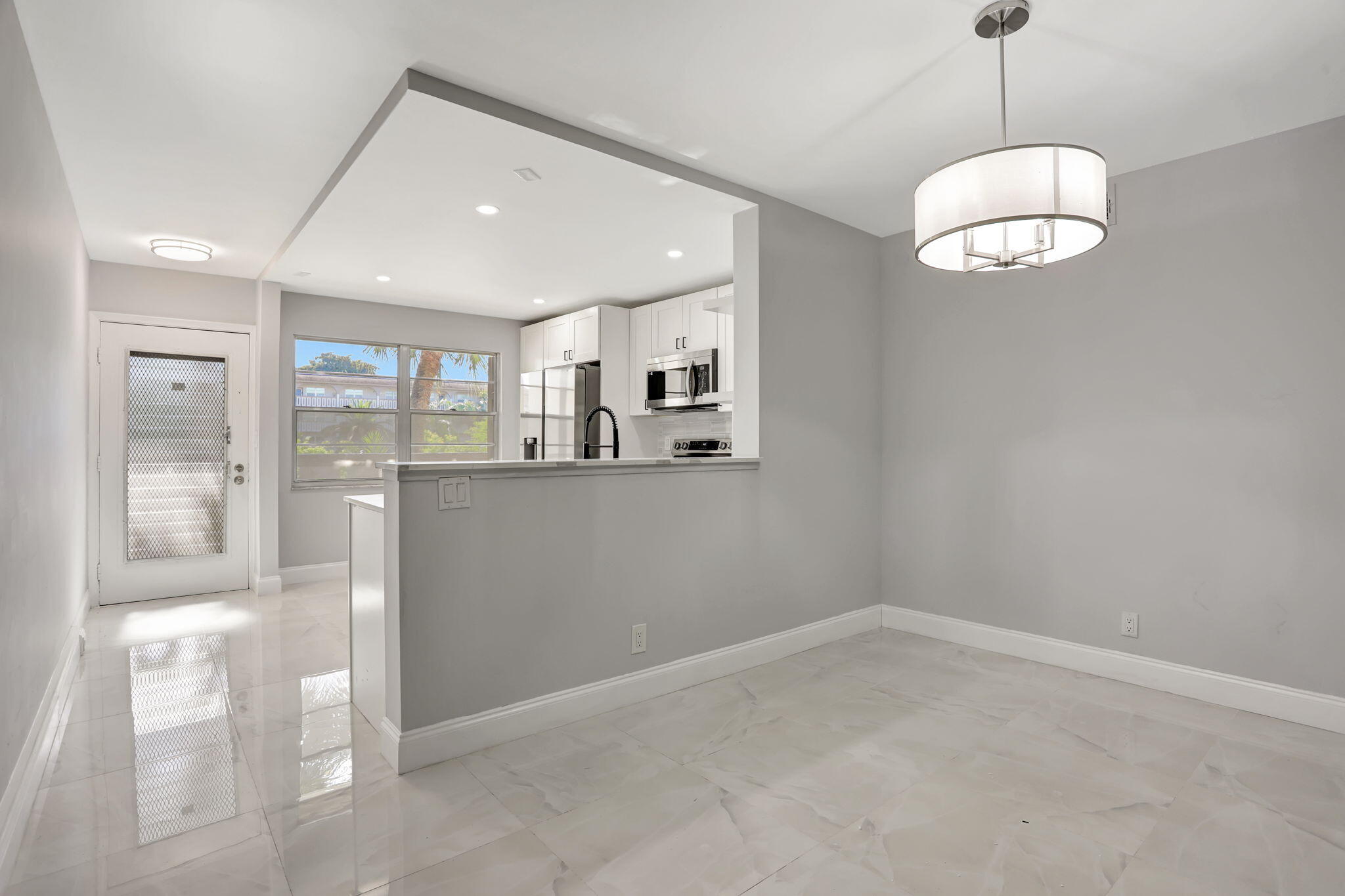 LUCAYA VILLAGE 2-A CONDO - Residential