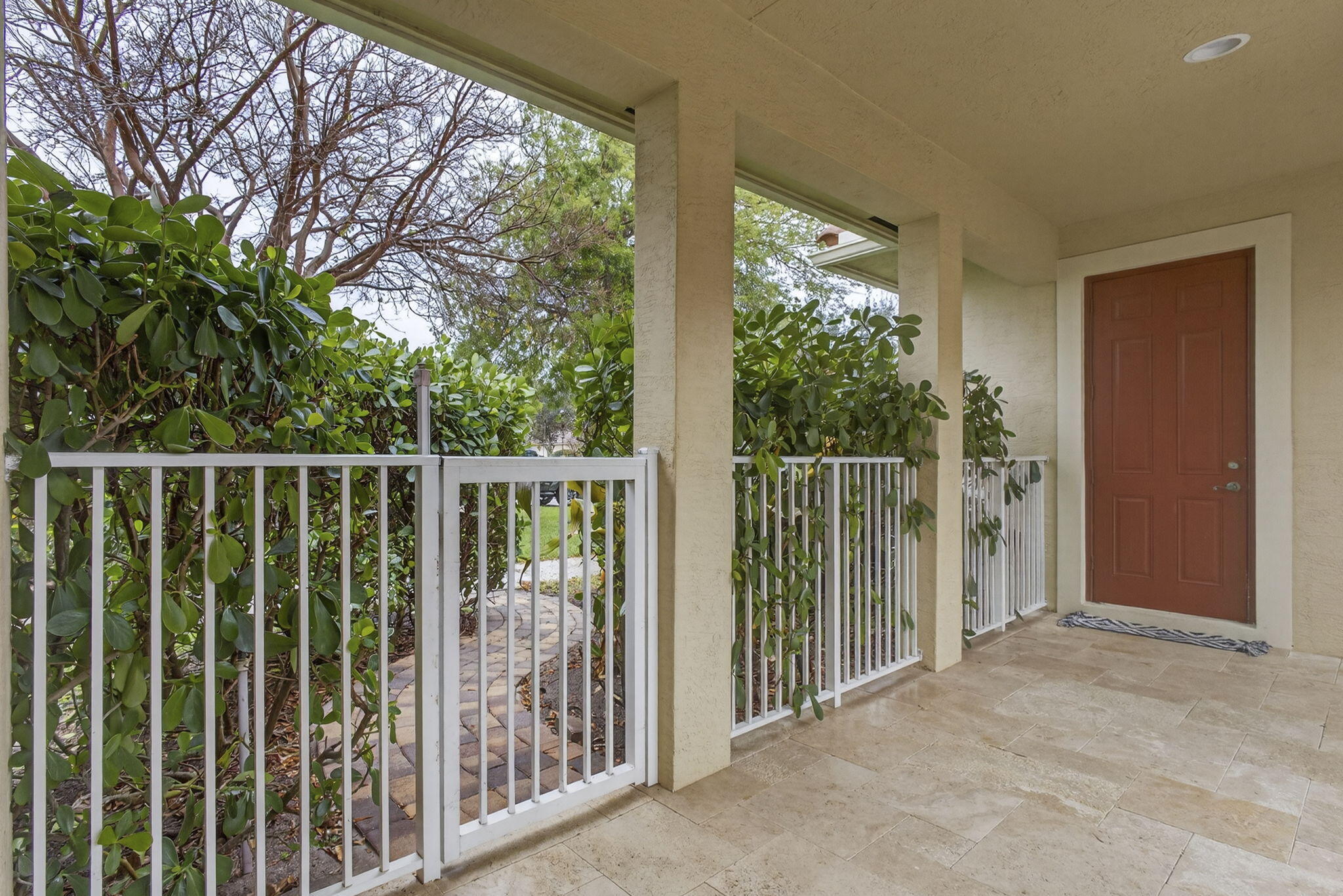 CANTERBURY PLACE - Residential