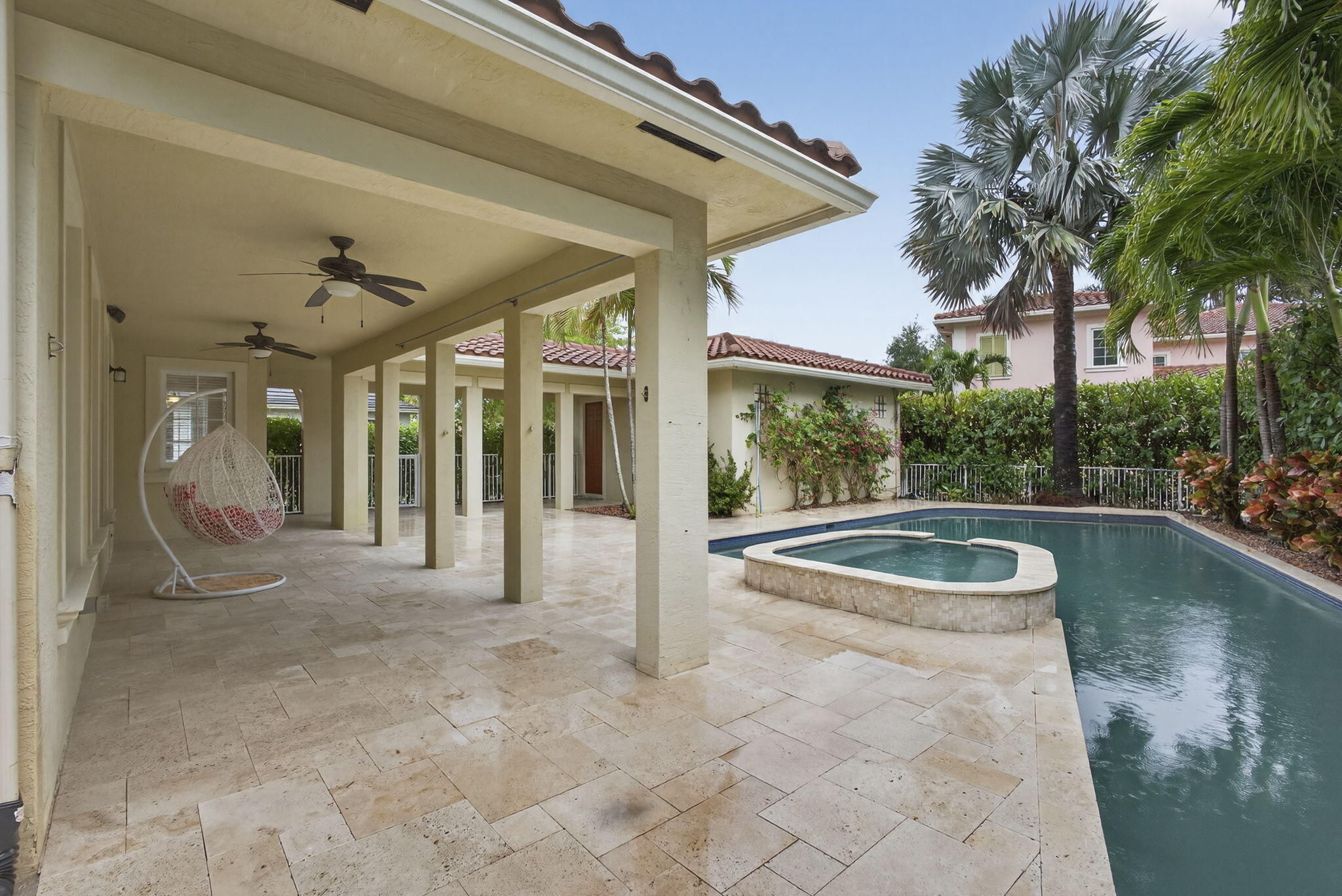 CANTERBURY PLACE - Residential