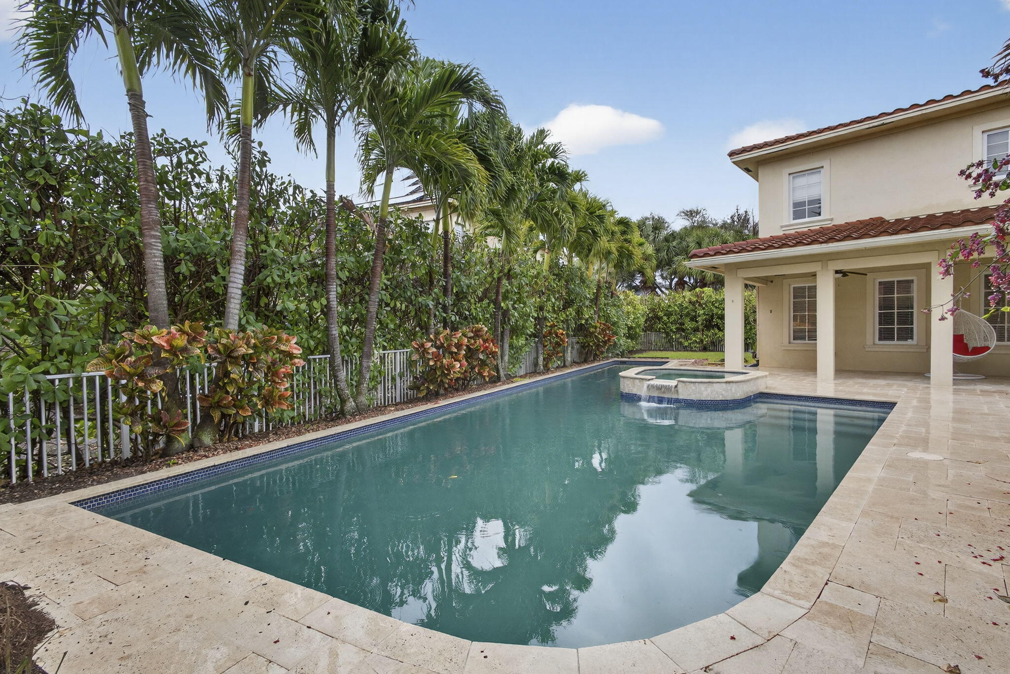 CANTERBURY PLACE - Residential