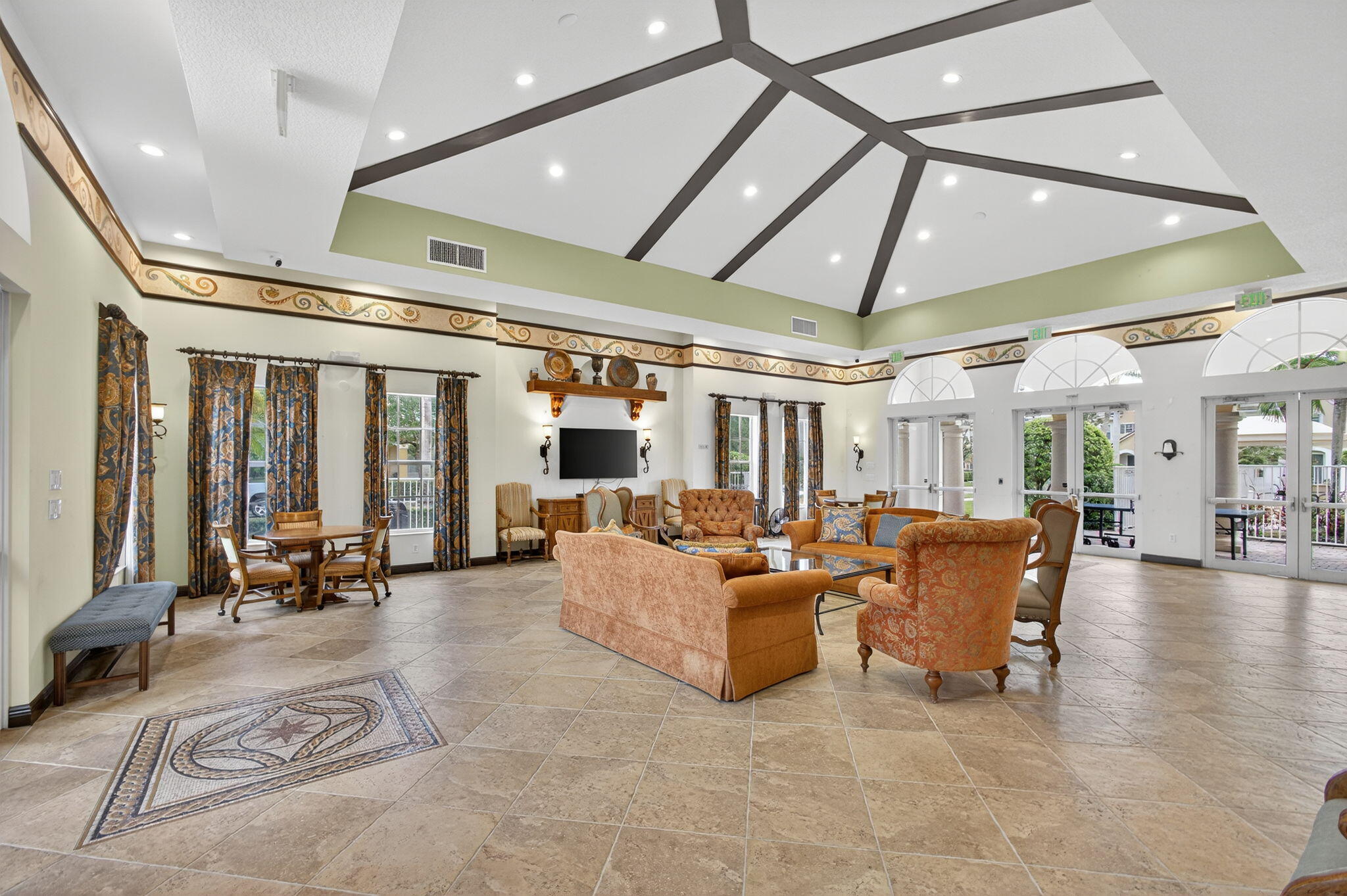 CANTERBURY PLACE - Residential