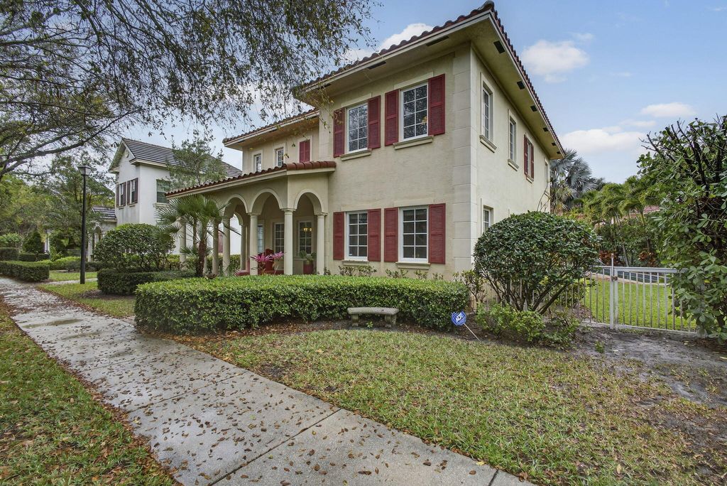 Photo of 148 Glencullen Circle, Jupiter, FL 33458 (MLS # B26003597)