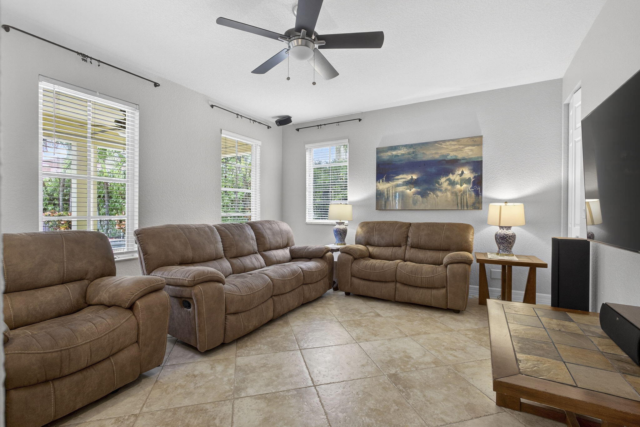 CANTERBURY PLACE - Residential