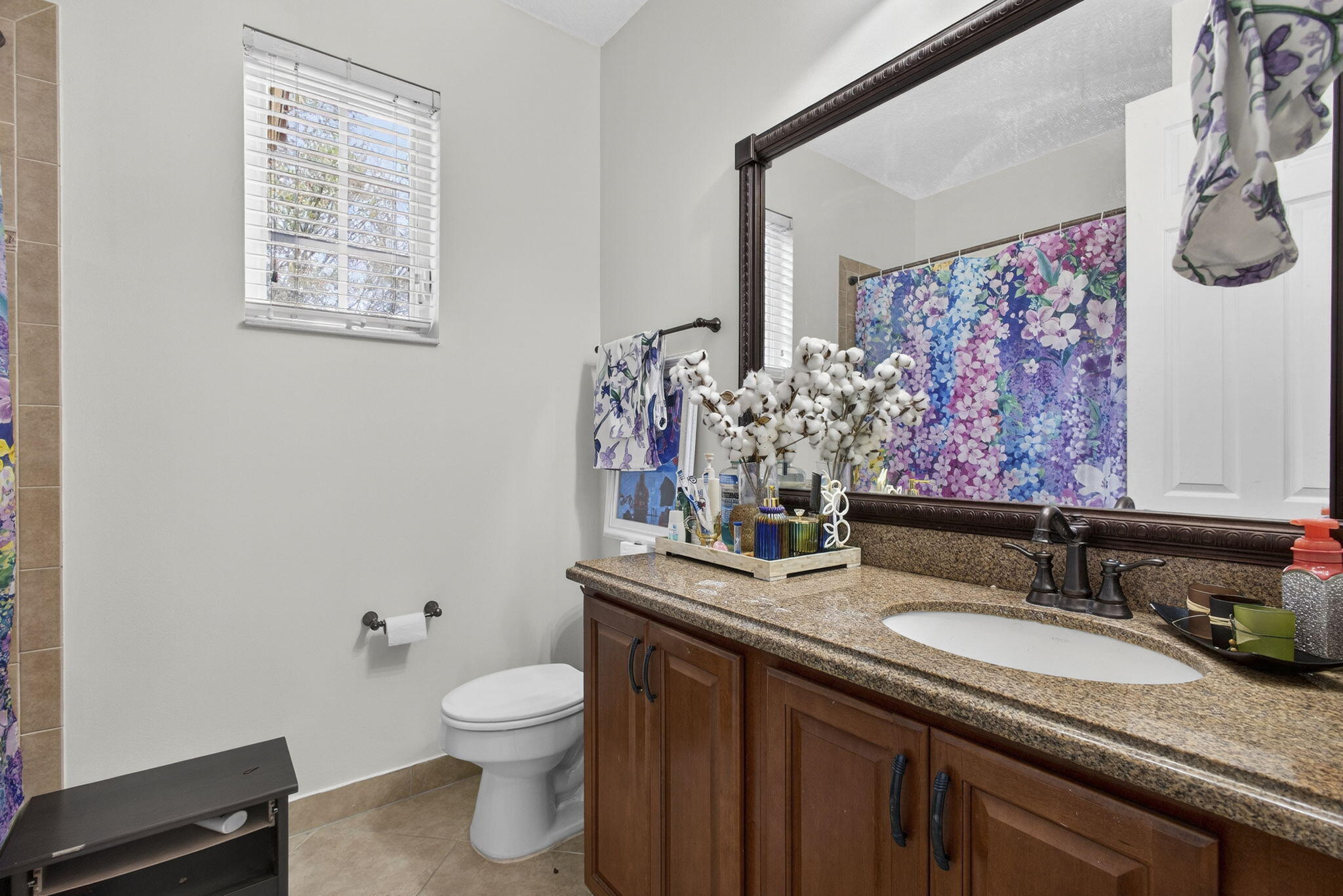 CANTERBURY PLACE - Residential