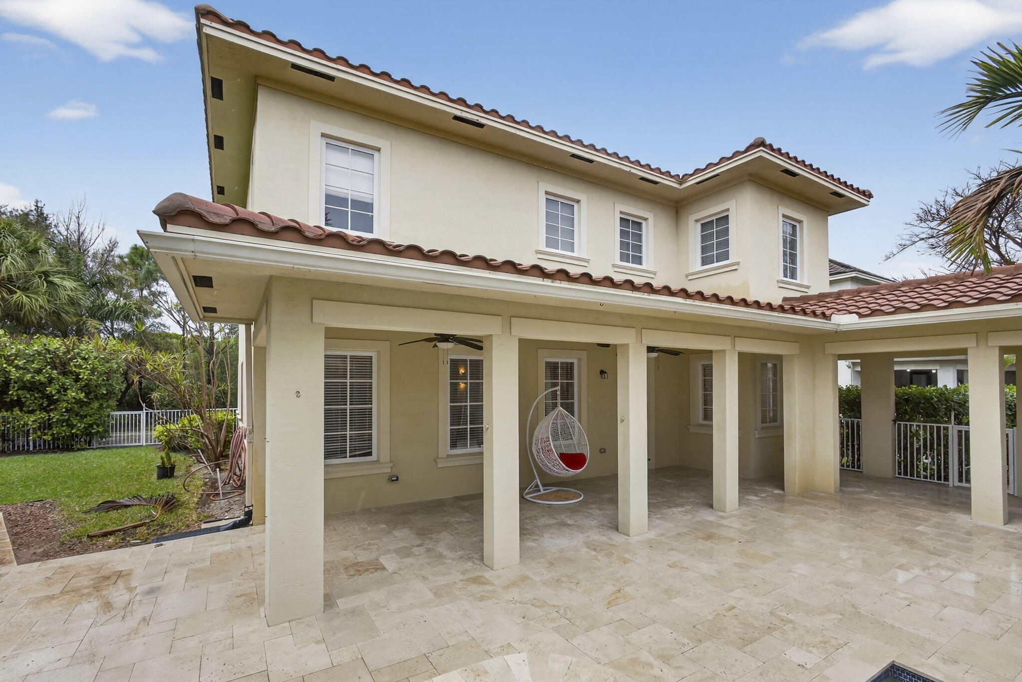 CANTERBURY PLACE - Residential