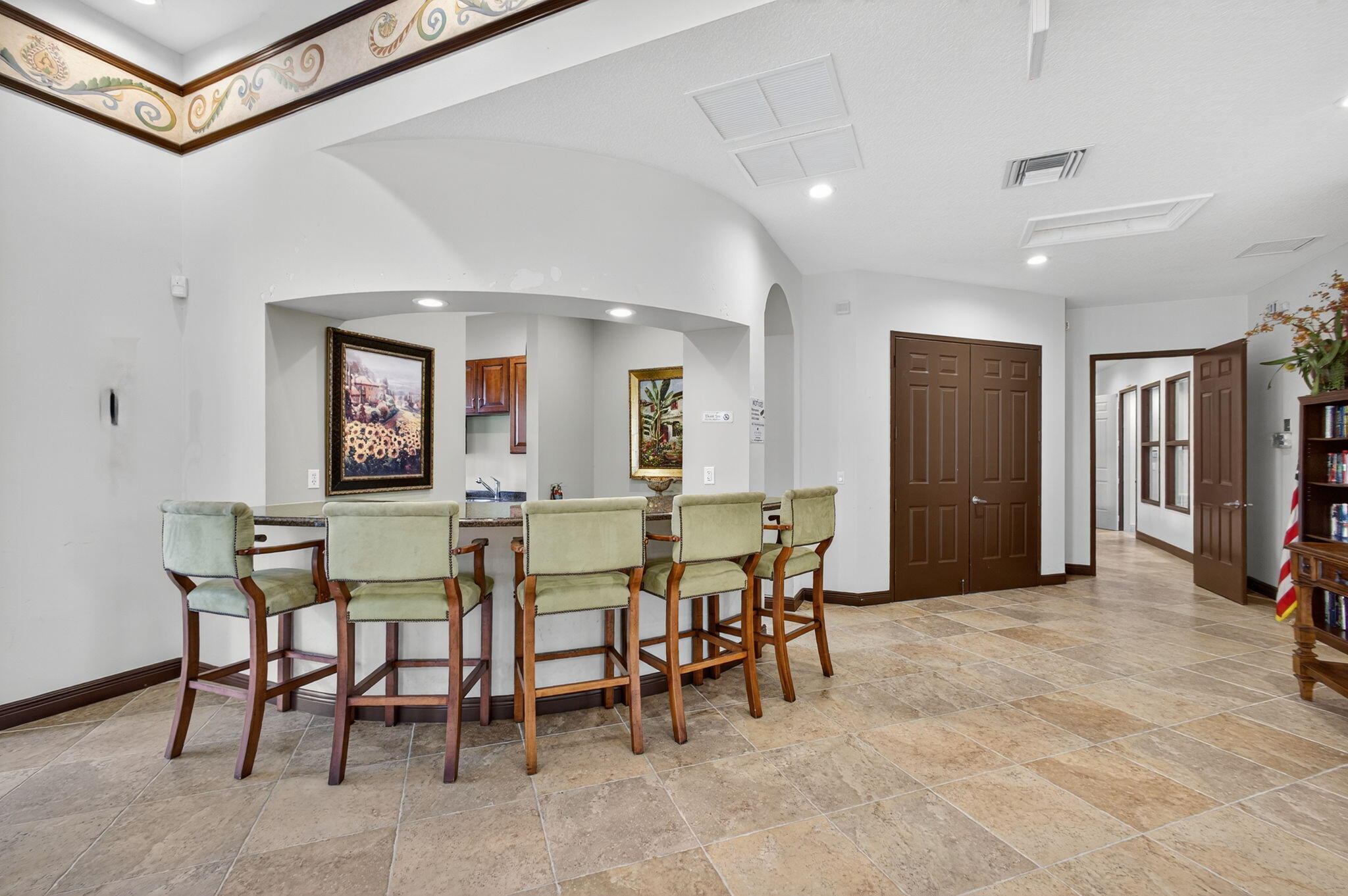 CANTERBURY PLACE - Residential