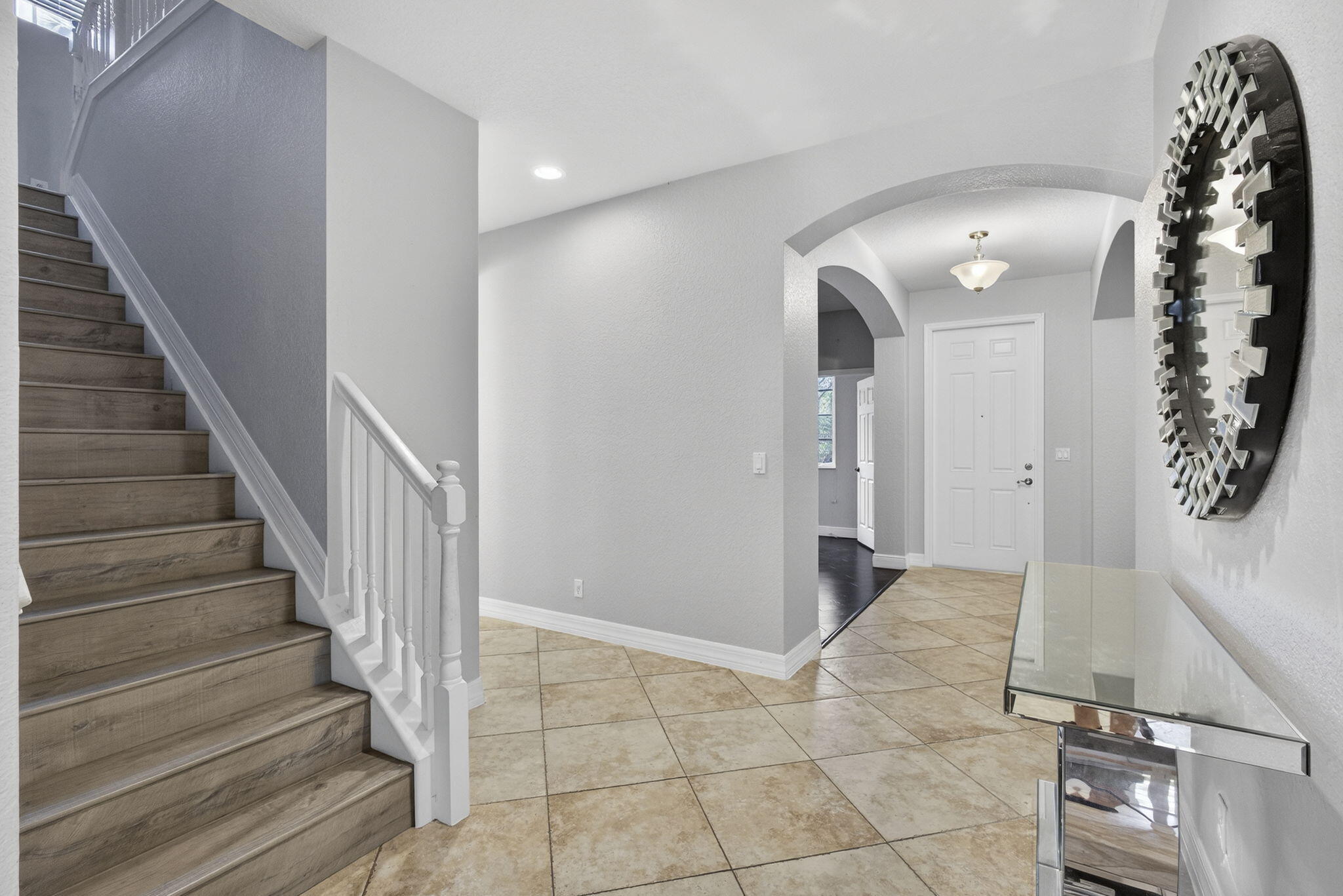 CANTERBURY PLACE - Residential