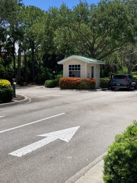 Tiny photo for 1571 SE HAMPSHIRE Way #102, Stuart, FL 34994 (MLS # B26054244)