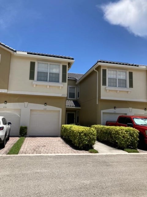 Tiny photo for 1571 SE HAMPSHIRE Way #102, Stuart, FL 34994 (MLS # B26054244)