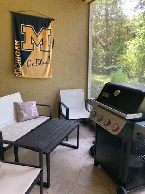 Tiny photo for 1571 SE HAMPSHIRE Way #102, Stuart, FL 34994 (MLS # B26054244)