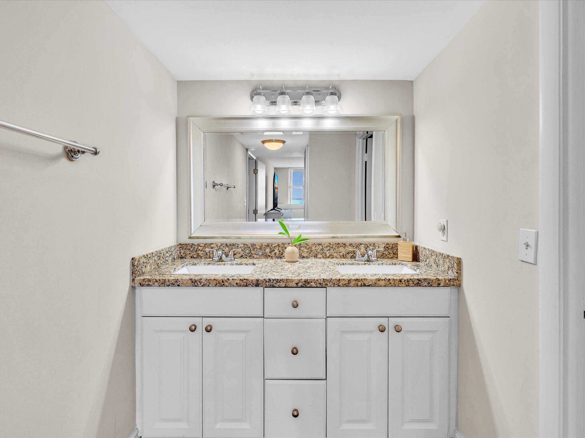 OPAL TOWERS WEST CONDO - Residential