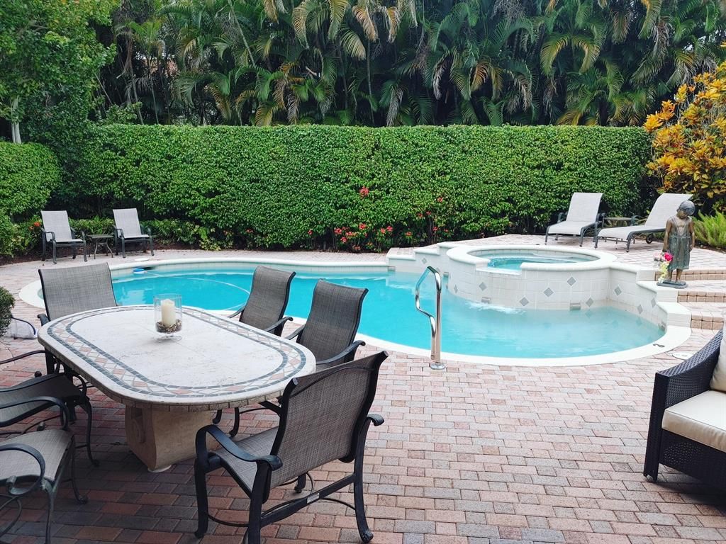 Photo of 6201 Via Venetia North N, Delray Beach, FL 33484 (MLS # R10755267)