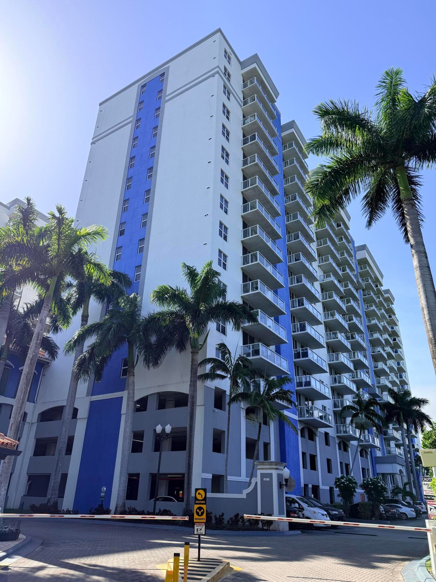 5077 NW 7th Street 914, Miami FL 33126