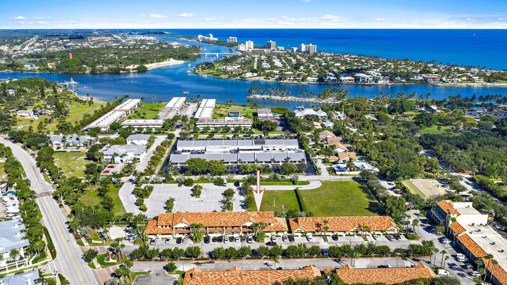 Photo of 725 N Highway A1a #E208, Jupiter, FL 33477 (MLS # R11142696)