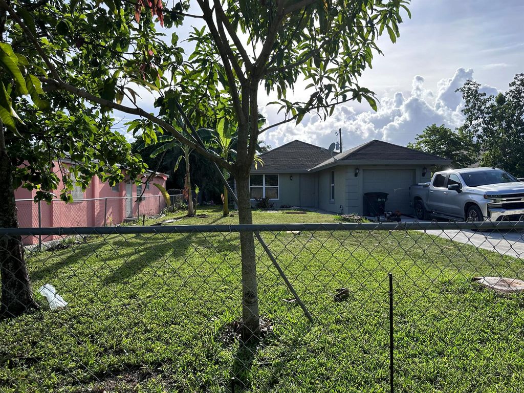 Photo of 4815 Bertha Street, Lake Worth, FL 33461 (MLS # R11007556)