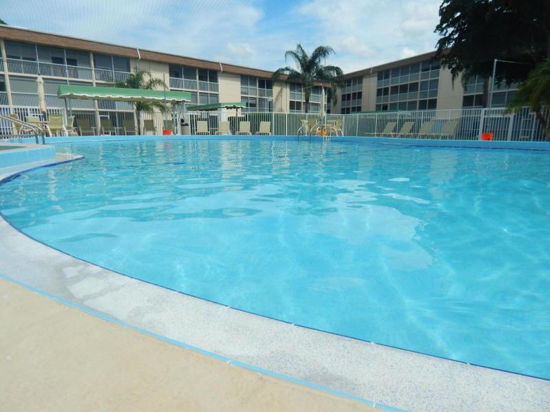 VILLAGE GREEN DORCHESTER - Residential Lease