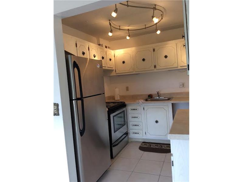 VILLAGE GREEN DORCHESTER - Residential Lease