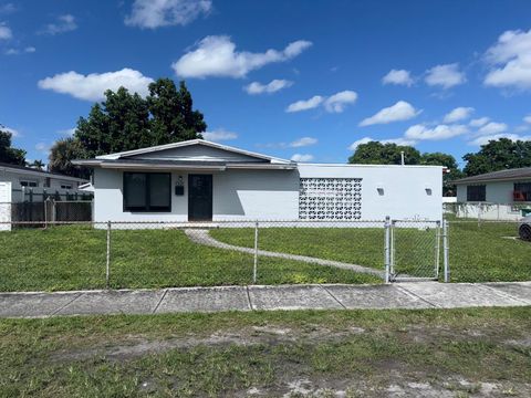 1321 NW 173rd Ter Miami Gardens FL 33169