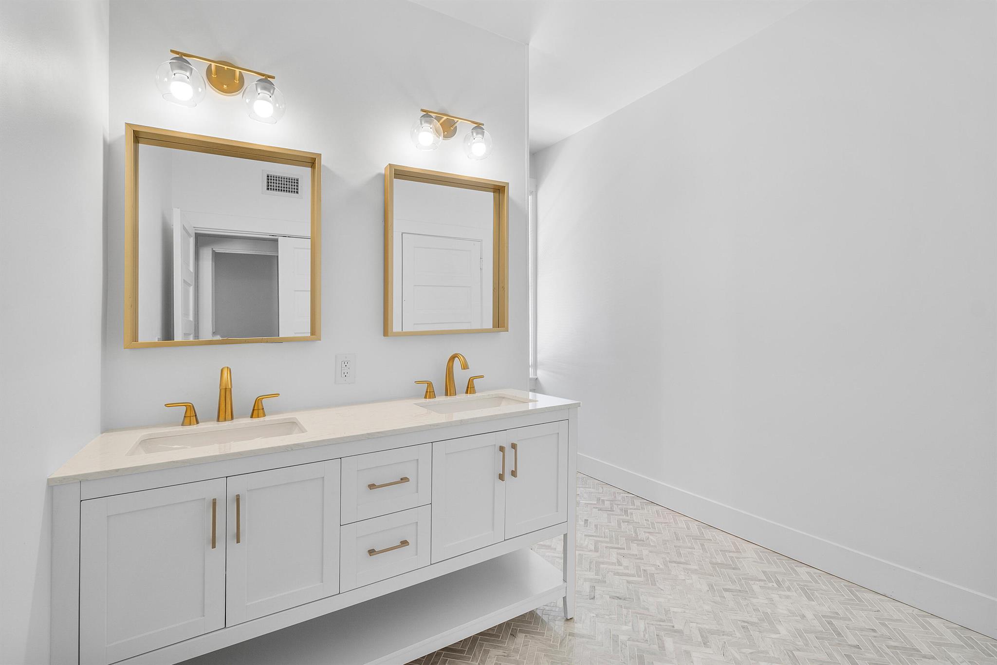 SOUTHLAND PARK - Residential