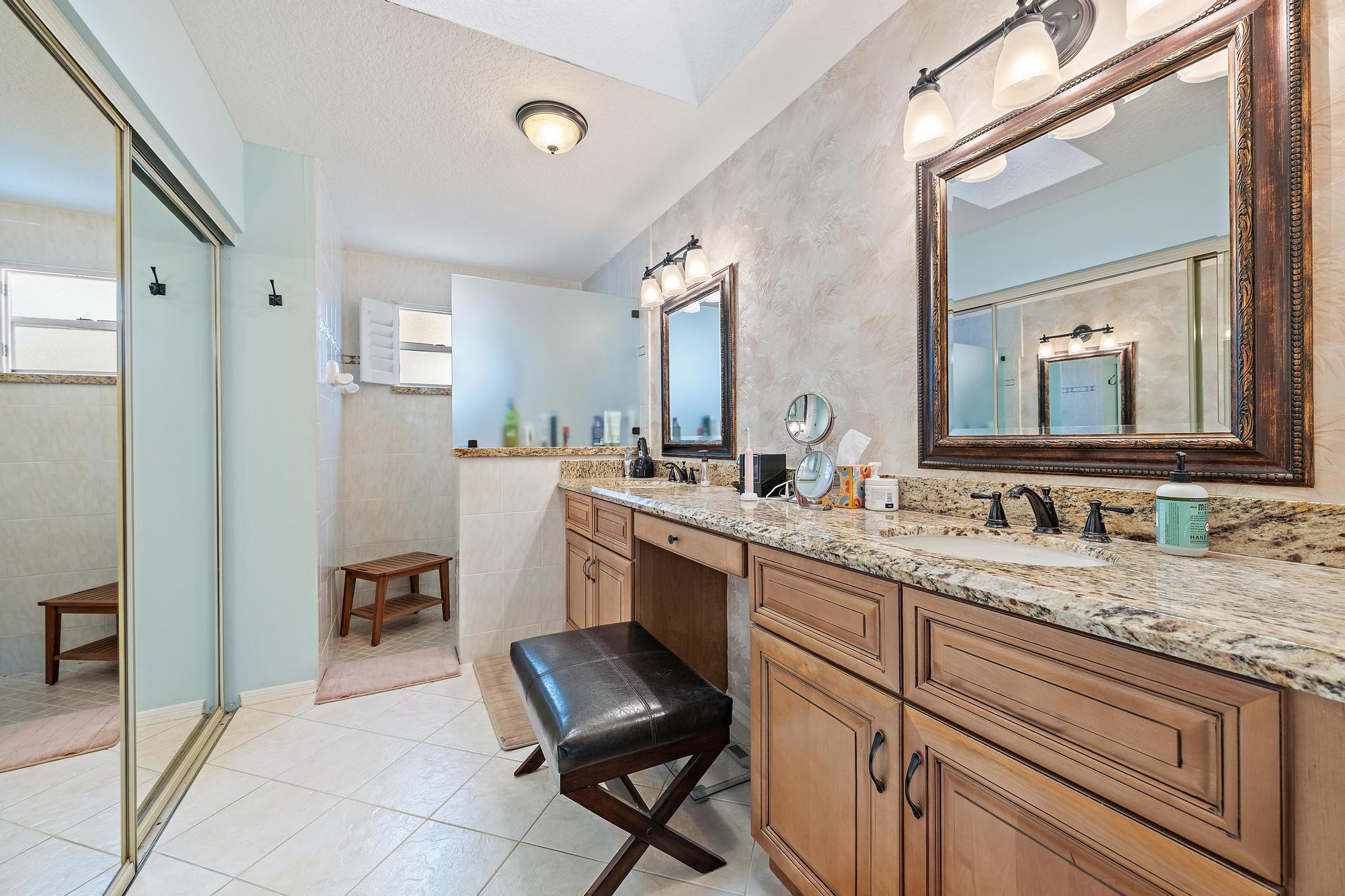 BARCLAY CLUB AT PGA NATL - Residential