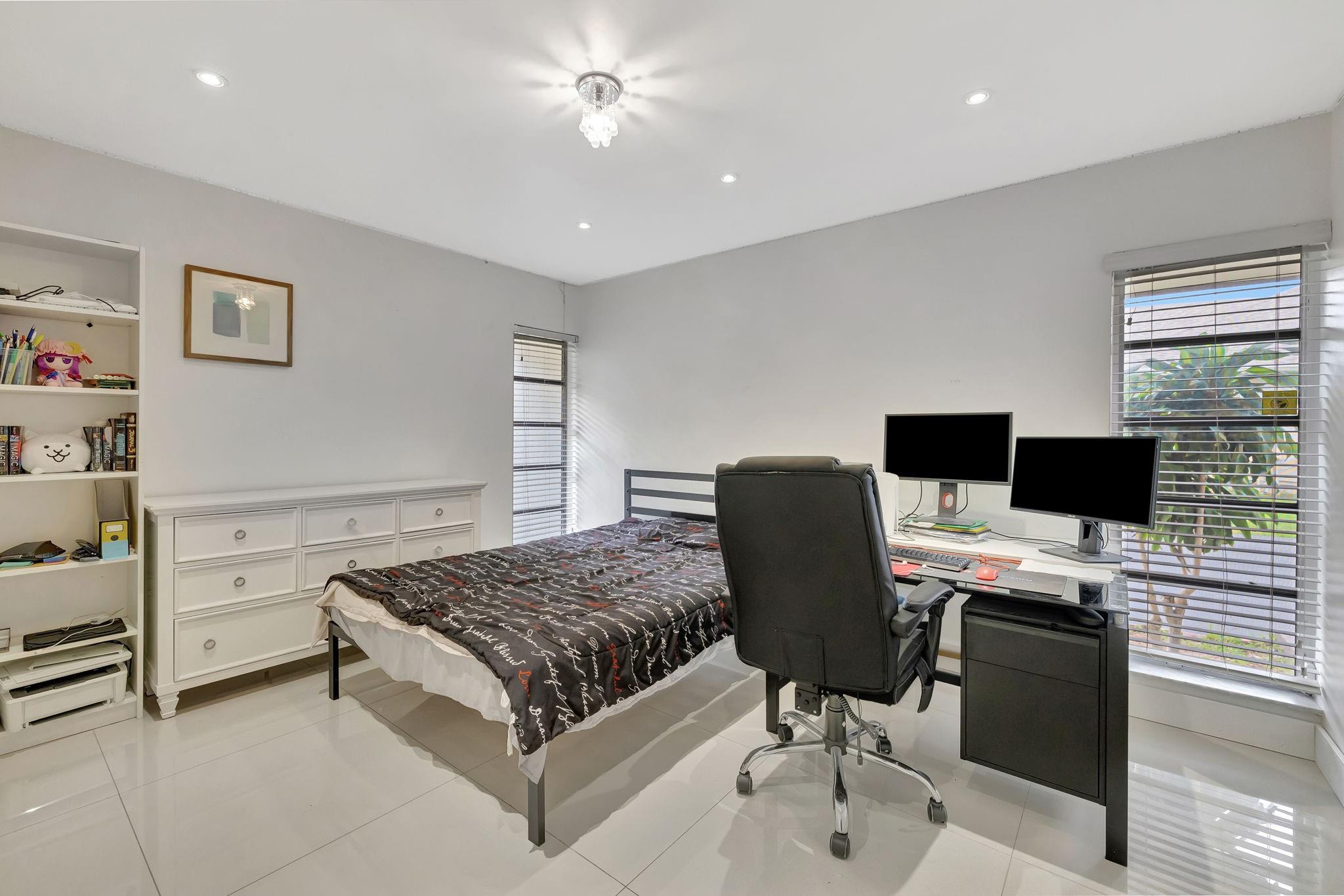 Woodlands Sec Seven 67-41 - Residential