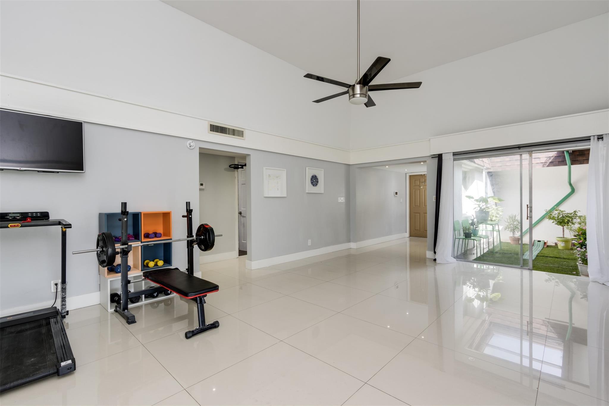 Woodlands Sec Seven 67-41 - Residential