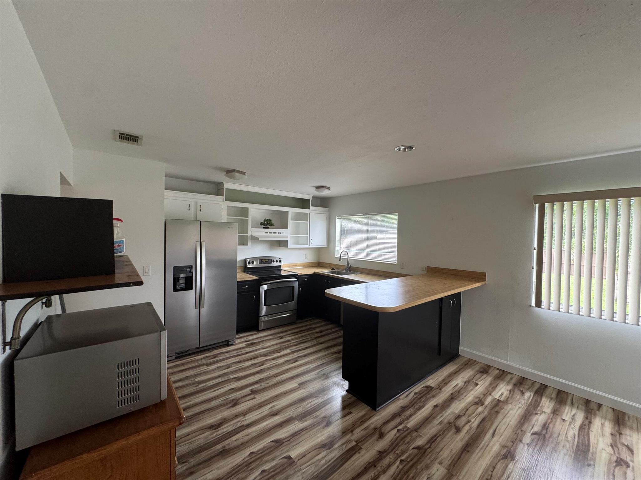 PORT ST LUCIE SECTION 42 - Residential Lease