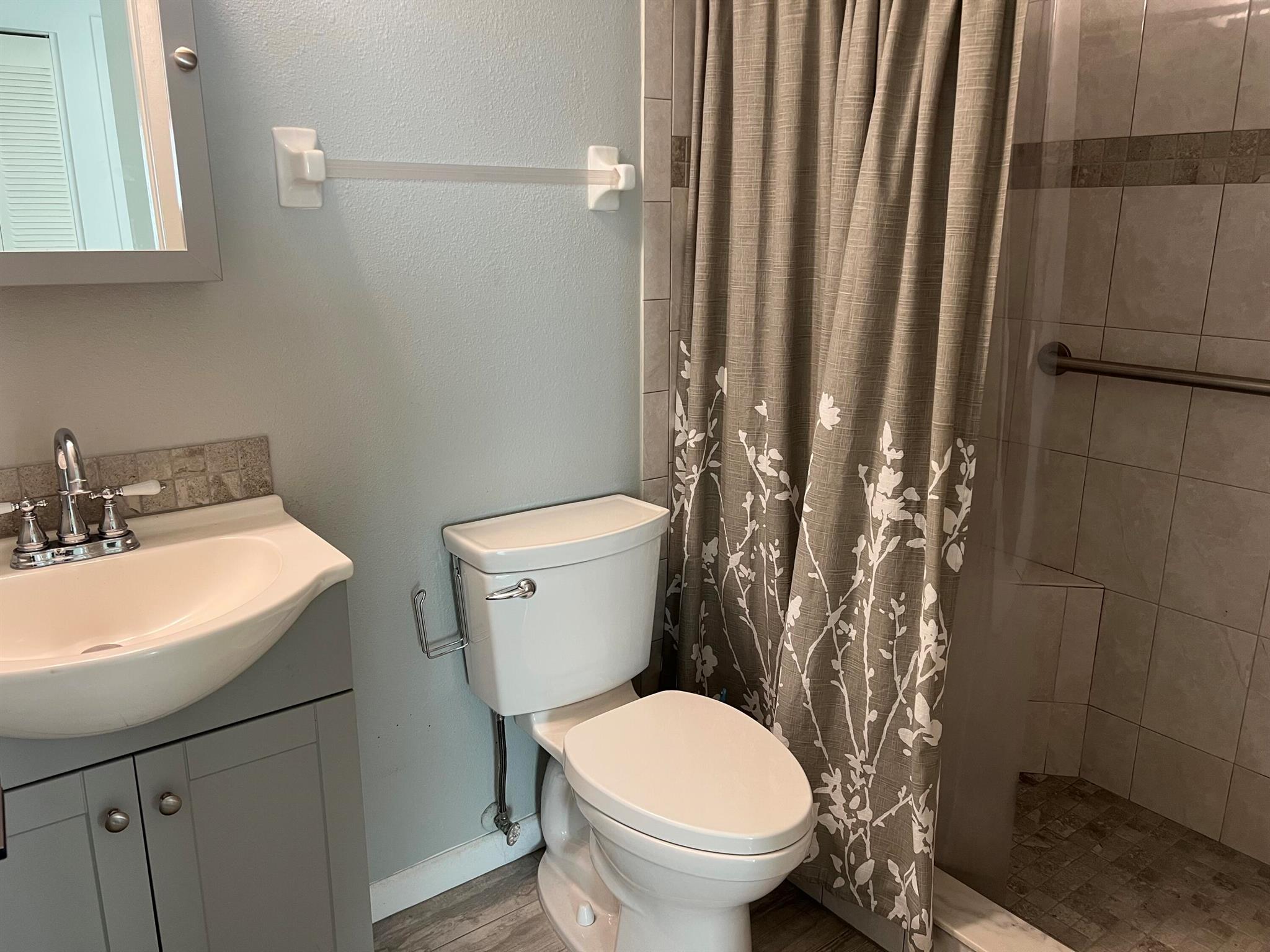 PORT ST LUCIE SECTION 42 - Residential Lease