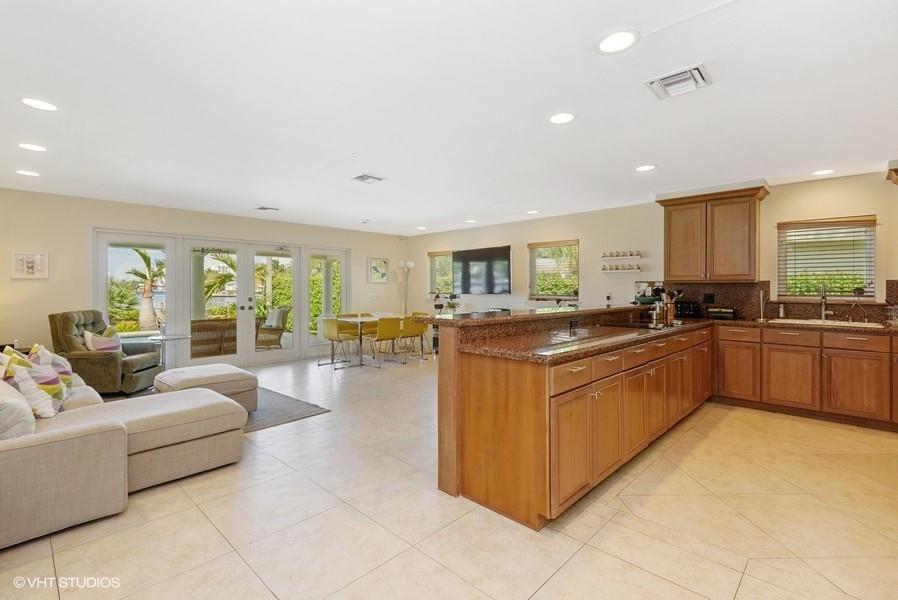 Isla Bahia 47-27 B - Residential