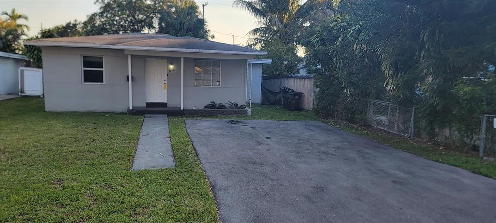 Photo of 1938 Fletcher Street, Hollywood, FL 33020 (MLS # F10551186)