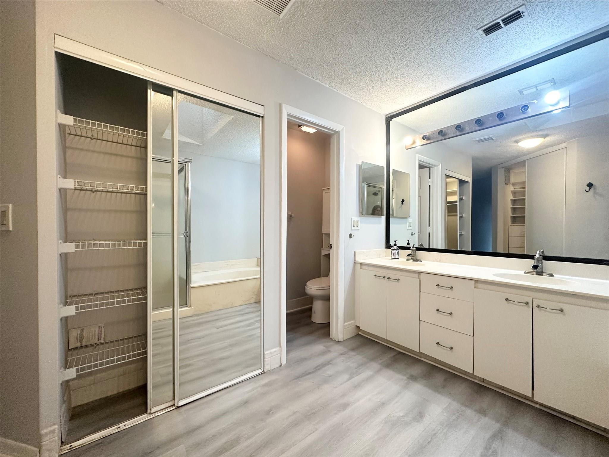 MINTO PLANTATION - 3 - Residential