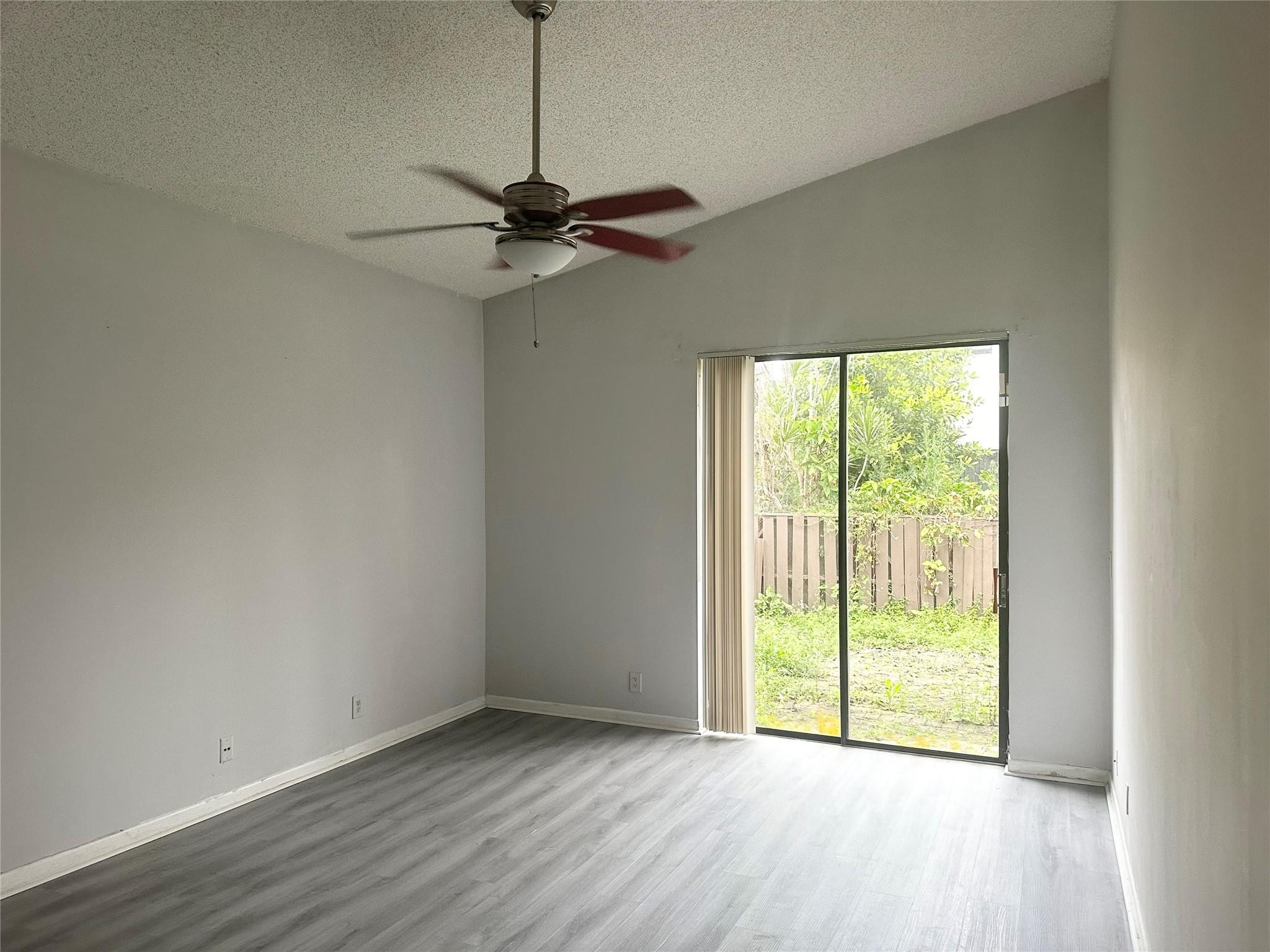 MINTO PLANTATION - 3 - Residential