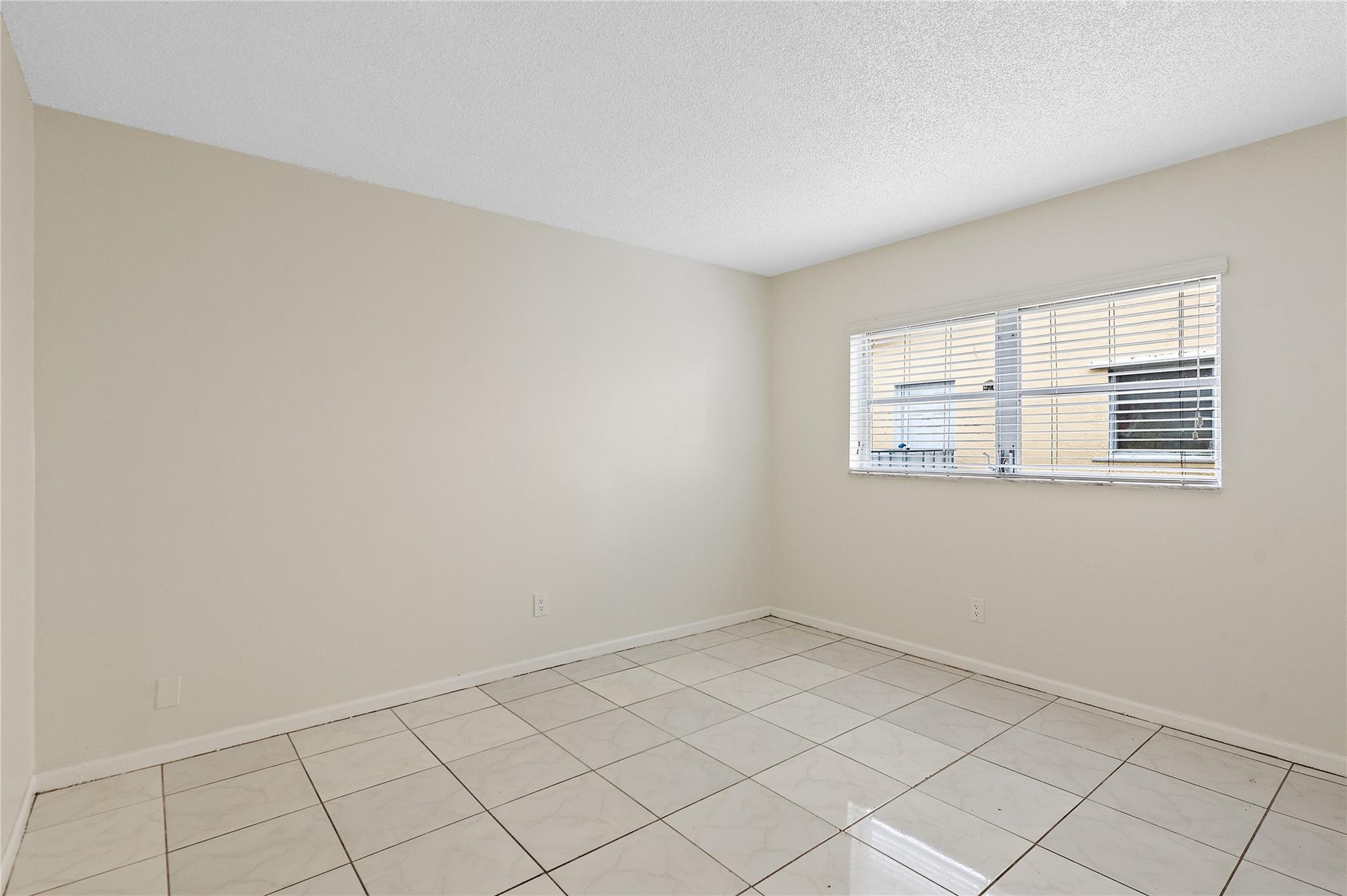 P R D Sub 76-5 B - Residential Lease