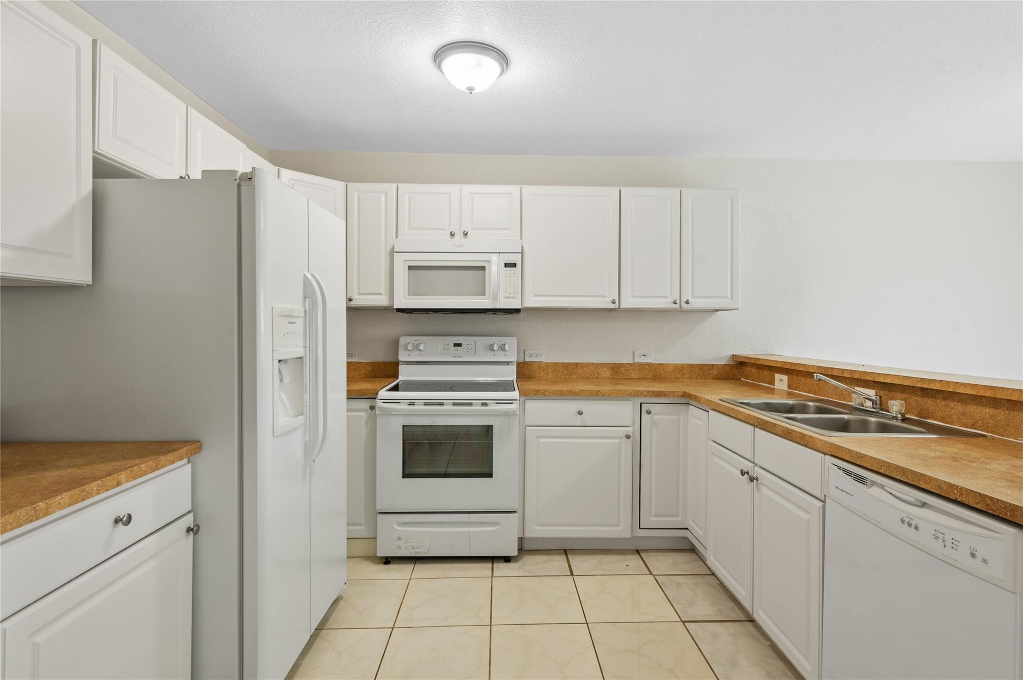 P R D Sub 76-5 B - Residential Lease