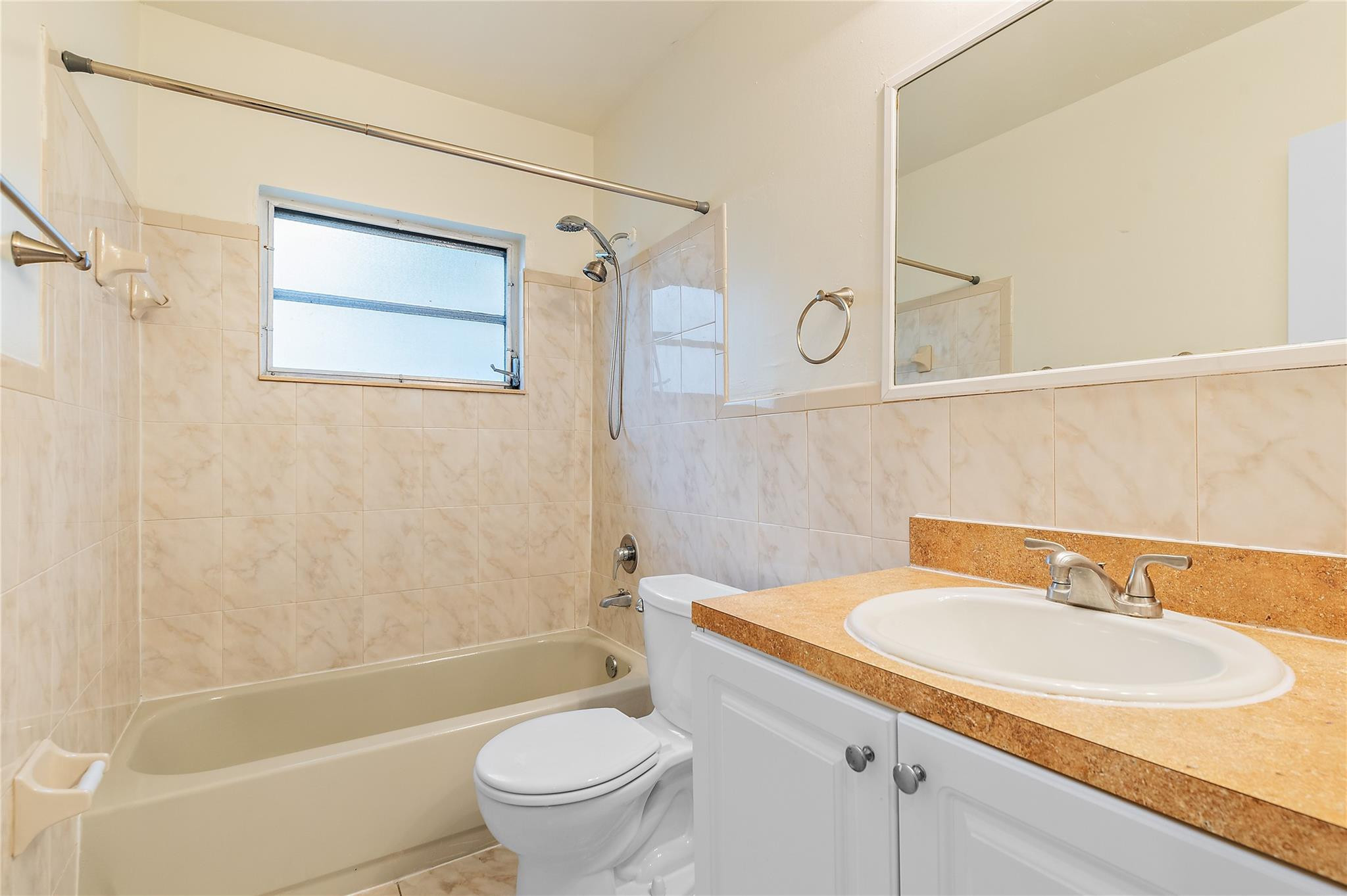 P R D Sub 76-5 B - Residential Lease