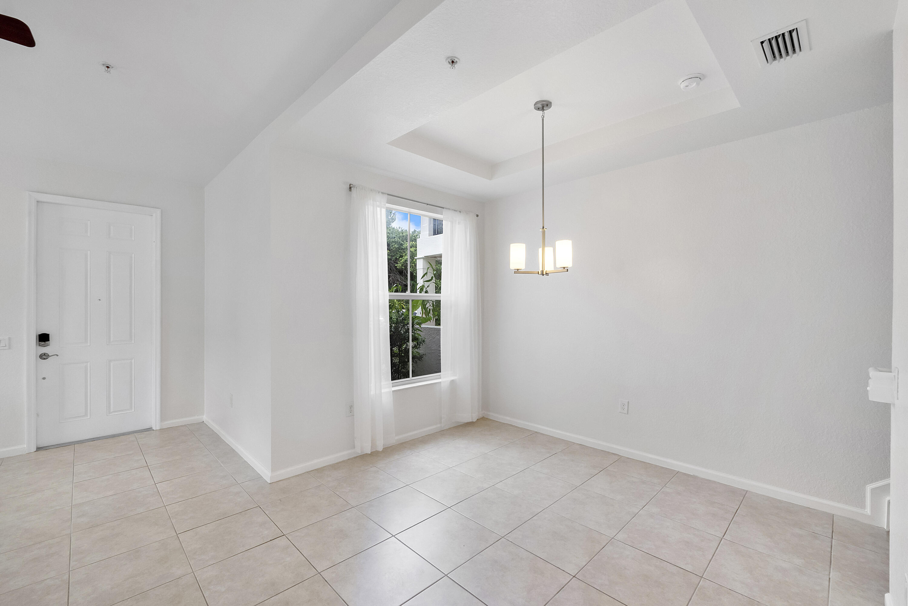 PALOMA LAKES CONDOMINIUM NO 1 - Residential
