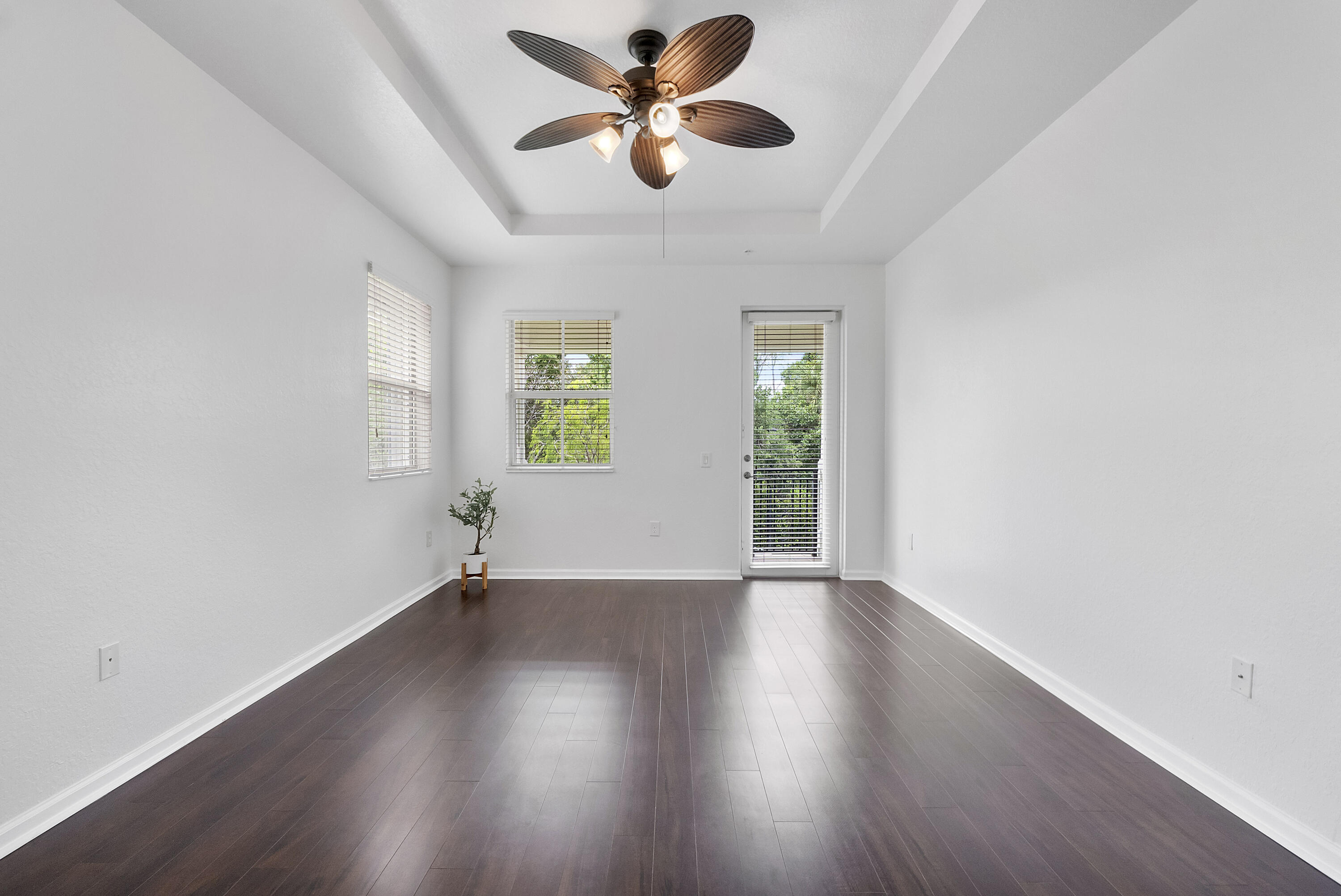 PALOMA LAKES CONDOMINIUM NO 1 - Residential
