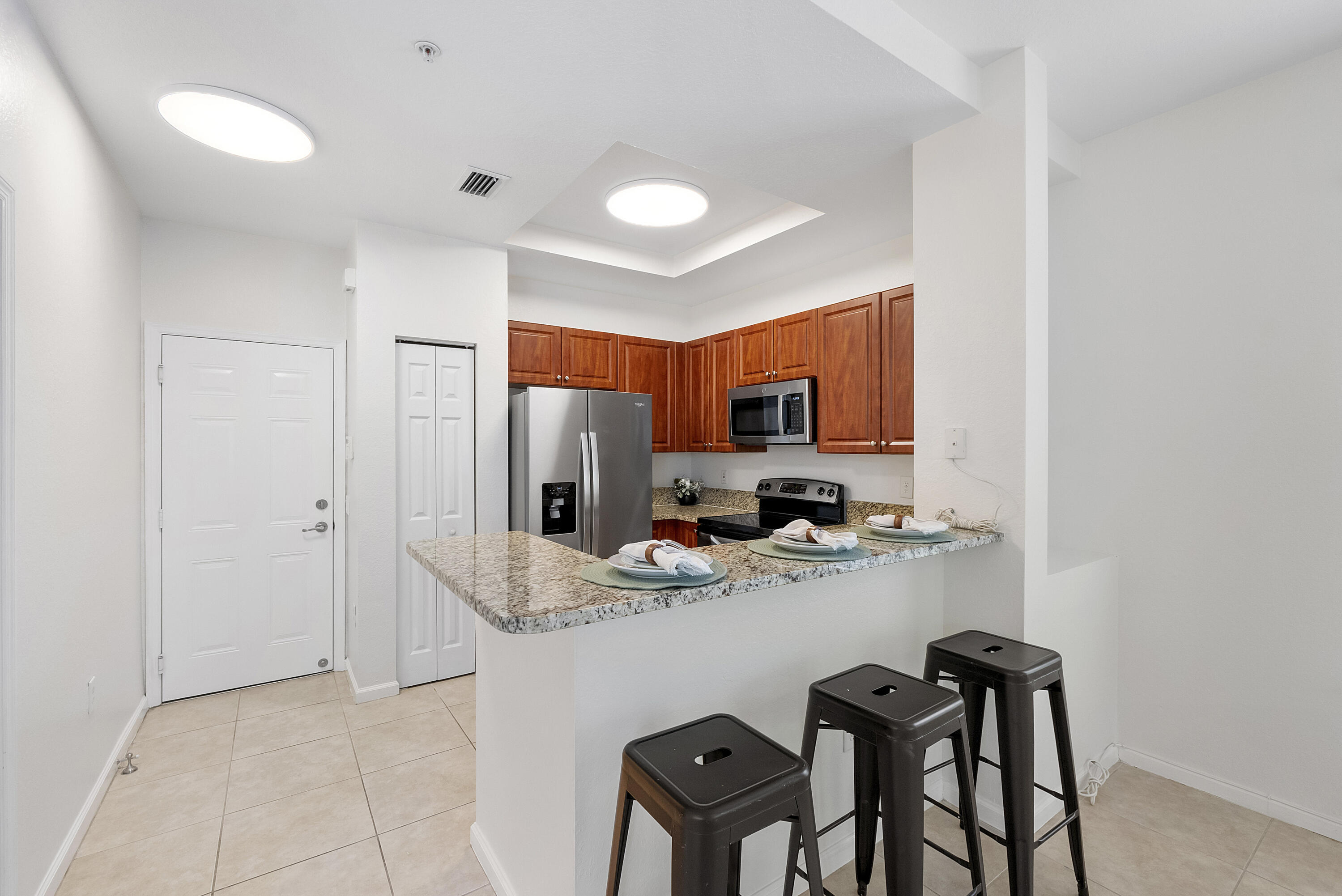 PALOMA LAKES CONDOMINIUM NO 1 - Residential